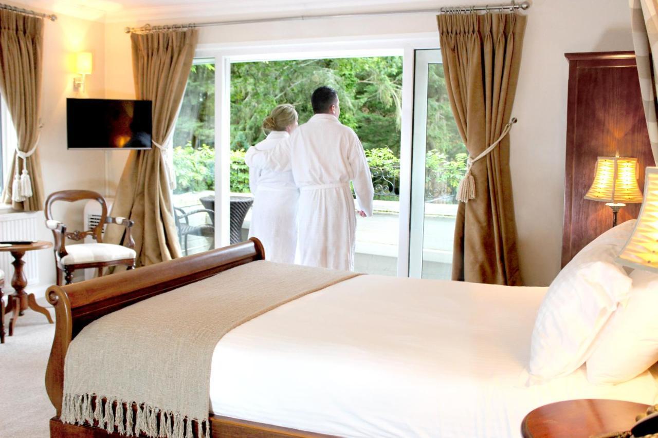 Отель Wickwoods Albourne Экстерьер фото